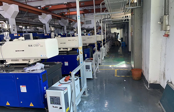 Injection molding temperature control